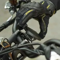 SP Connect Universal Charging Phone Clamp SPC